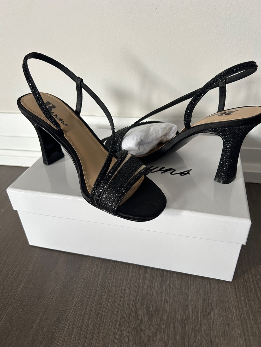 Slingback Dress Heels in Black with Subtle Glitter